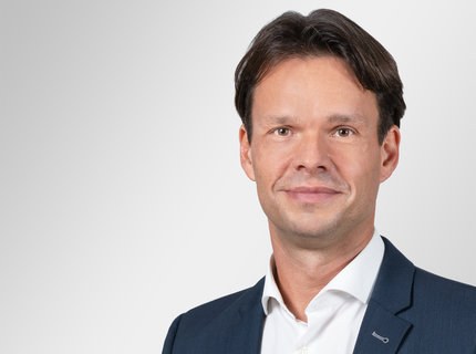 Prof. Carsten Binnig